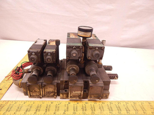 LOT OF 4 NUMATICS 152SA400K SOLENOID VALVES W/ MANIFOLD T82324