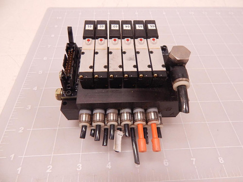 LOT OF 6 KOGANEI MPM F1WR090-4E1 1003357 AIR VALVES W/ MANIFOLD T83213