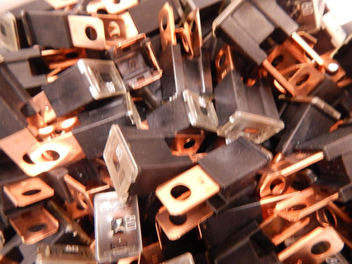 LOT OF 25 PEC 32 VDC 80 AMP SLOW BLOW FUSES