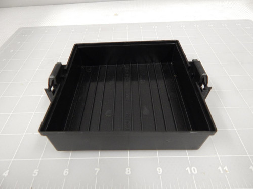 LOT OF 123 ENGINEERED PLASTIC COMPONENTS E6021-001 SIX MODULE TOP COVER T84176