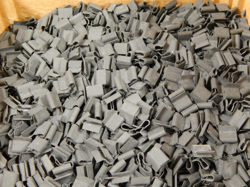 LOT OF 10000 10173-02891 CLIP U TYPE 0.090-0.100 SPECIAL T83778