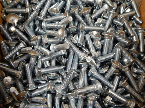 LOT OF 500 MOT700045 HDW 3/8-16 X 1-1/2 CARR BOLT Z T83986