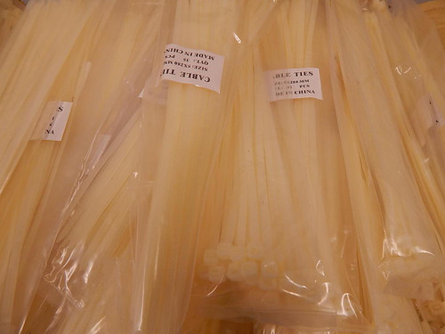 LOT OF 5040 5X280 MM CABLE TIES T85313