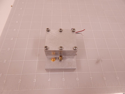 HP HEWLETT PACKARD 08444-60019 B1211-4 NON-CRYSTAL CONTROLLED OSCILLATOR T85261