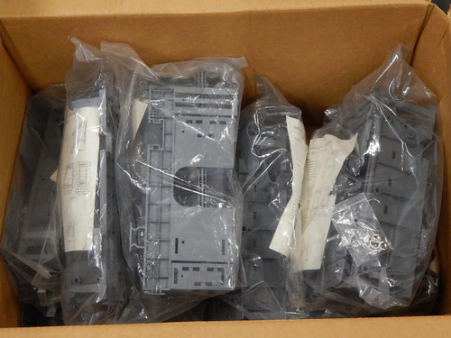 LOT OF 10 6657 2 165-00 MOUNTING BRACKETS T85850