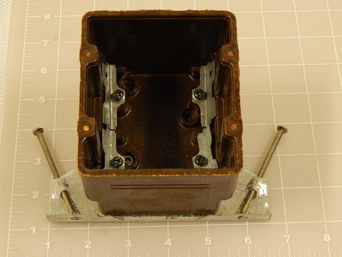 LOT OF 190 THOMAS BETT 2002-R-C TWO GANG BOX W/ MOUNTING BRACKET FOR NON METALLIC SHEATED CABLE SWITCH BOX T85867