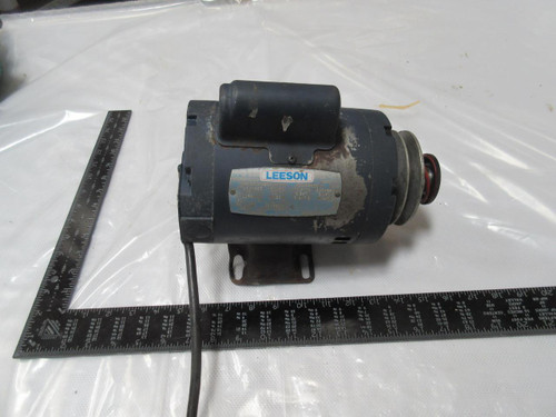 LEESON M4017DH121A MOTOR 1725/1425 RPM 1/3 HP 50/50 HZ 115/110 V T86061