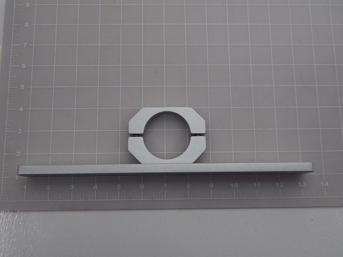 GCX 10M-0005-66 12 IN 10 X 25 MM RAIL FOR 2 IN DIAMETER POST W/ ADJUSTABLE LEFT / RIGHT RAIL POSITION T87740