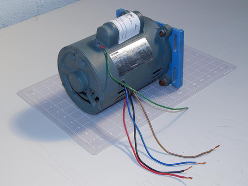 TOSHIBA SKD-ACKLK8 1 PH INDUCTION MOTOR 0.35 KW 100 100 110 V 4 POLES 1440 1730 1740 RPM T88213