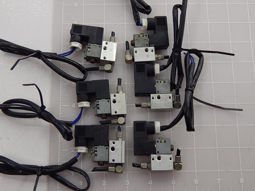 LOT OF 6 CKD P5132M0B PNEUMATIC VALVES T89038
