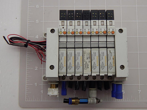 VQ1101-5 SOLENOID VALVES W/ MANIFOLD T88963