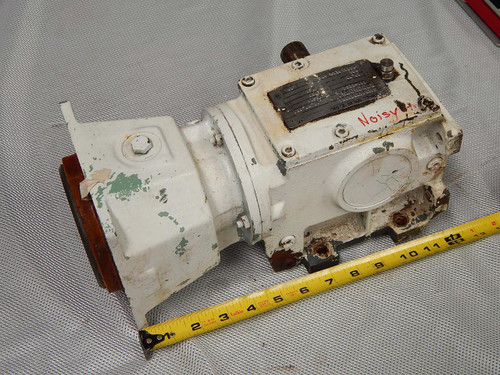 SEW-EURODRIVE S42D14BDT80N4 870040741 3 GEAR REDUCER RATIO 29.70:1 T88598