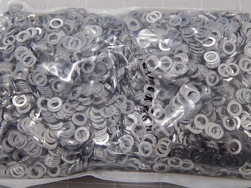 LOT OF 9000 FASTENAL 10173-01537 86 1272 WASHERS T90169