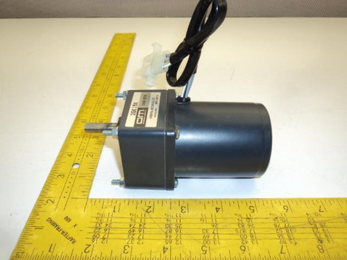 ORIENTAL MOTOR 2GK15K 2TK3GK-A TORQUE MOTOR W/GEAR HEAD 3W 2P 50/60HZ 7/6UF 100V 5MIN 60V CONT T18515