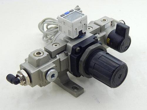SMC EAR3000-F03, ISE30-01-665 Pneumatic Regulator Valve Assembly T92433 For Sale