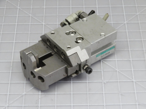 CKD BHE-03CS-D FL318854 PNEUMATIC CYLINDER W GRIPPER T200562