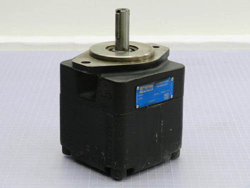 Parker  T7BS-B14-1R01-B100  15G03 137 CLOCKWISE ROTATION HYDRAULIC PUMP  For Sale