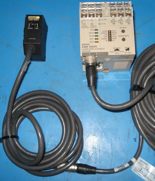 OMRON Z4M-N30V LAZER DISPLACEMENT SENS T5853