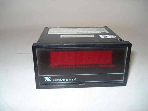 NEWPORT 2001A-3 VOLTAGE METER T5979