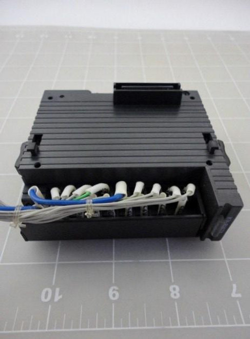 KEYENCE KV-B16TA NPN TRANSISTOR OUTPUT UNIT T15454