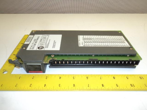 ALLEN-BRADLEY 1771-IAD/D INPUT MODULE 120VAC/DC T18004