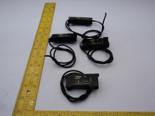 LOT OF 4 BANNER D12SN6FP PHOTOELECTRIC SENSOR T18884