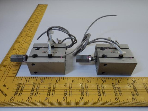 LOT OF 2 SMC CDU25-10D PNEUMATIC ACTUATOR T15086
