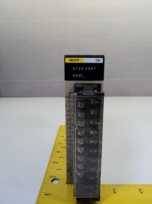 OMRON C200H-OD211 OUTPUT UNIT 24V T15306