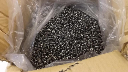 LOT OF 8000 PAN MPPX05010 MILITARY SCREWS T26397