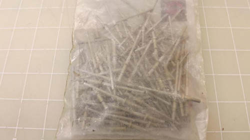 LOT OF 100 CHERRYMAX NAS1398D4-3 CR2163-4-03 RIVETS T29529