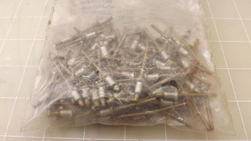 LOT OF 100 CHERRYMAX NAS9302B-5-03 M7885/3--03 CR3212-05-03 RIVETS T29539