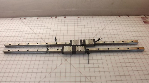 LOT OF 4 STAR 1694-813-10 AA07M BEARINGS W/ RAILS T30095