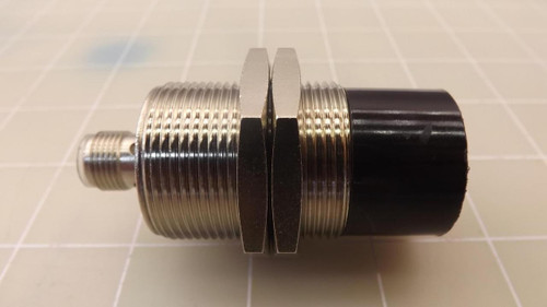 CUTLER HAMMER EATON E57-30PAU15-CD INDUCTIVE PROXIMITY SWITCH T29323