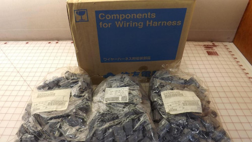 CASE OF 300 66400102 7282-7062-40 CONNECTORS