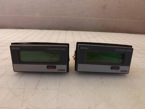 LOT OF 2 CROUZET SYRELEC 3233 COUNTERS T33224