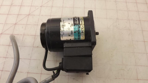 ORIENTAL MOTOR E2440-324 SPEED CONTROL MOTOR T32804
