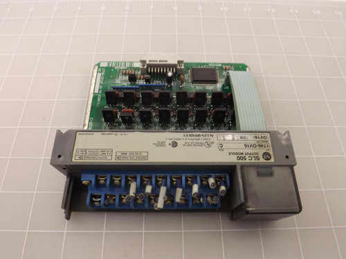 ALLEN BRADLEY SLC 500 1746-OV16 OUTPUT MODULE T44524