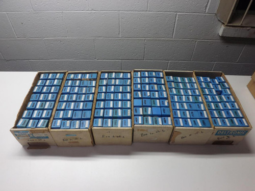 LOT OF 164 DELTRONIC MISCELLANEOUS GAGE PINS T49162