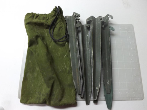 LOT OF 12 97403-13227E0136 MFR 92398 STAKES T51401