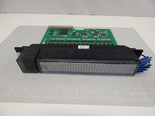 GE FANUC 44A751329-001R02/2 44A726758-002R02 OUTPUT MODULE T59781