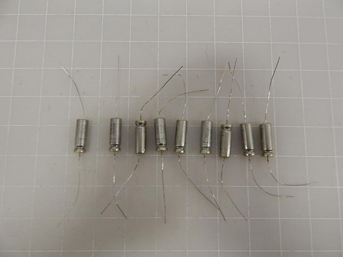 LOT OF 9 M39006/22-0620 TRANSISTOR TANTALUM CAPACITOR T63126