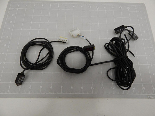 LOT OF 4 BAUMER FHDK 10P5150 SENSORS T60346