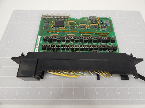 GE FANUC D4C7A2 44A729644-G01 44A722473-002R05/5 OUTPUT MODULE T67997