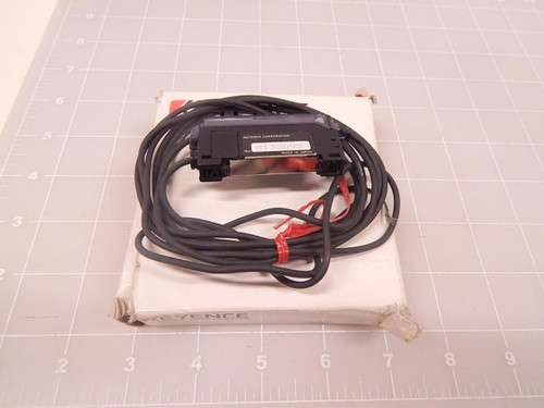 KEYENCE FS-T2P PHOTOELECTRIC FIBER ONE-TOUCH CALIBRATION 40MS T70405
