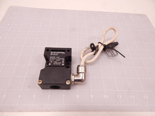 SCHMERSAL AZ15ZVK SAFETY INTERLOCK SWITCH T78015