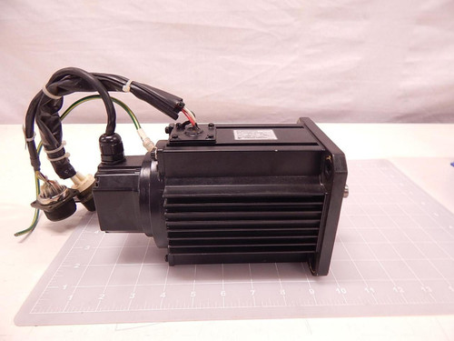 YASKAWA ELECTRIC USASEM-08FJ12 AC SERVO MOTOR 771 W 2.45 NM 5.3 A T78988