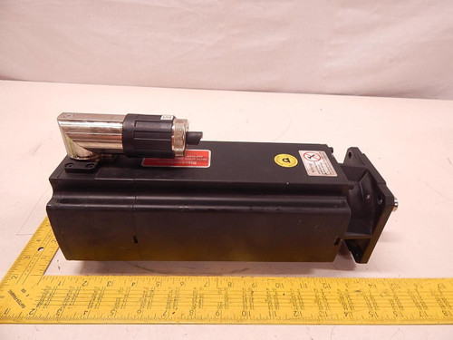 BAUMULLER 20812181 DSG 56-L SERVOMOTOR 2.9 KW UZK: 540 V 4000 RPM 7.7 A T82705