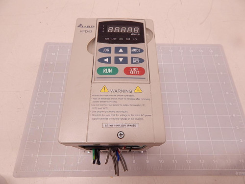 DELTA ELECTRONICS VFD007B23A FREQUENCY INVERTER DRIVE T82140 DELTA ELECTRONICS VFD007B23A FREQUENCY INVERTER DRIVE T82140