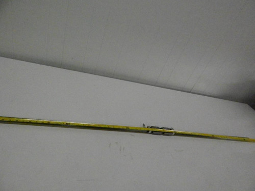 LOT OF 2 R165311420 BEARINGS W/ 63 IN RAIL T87226