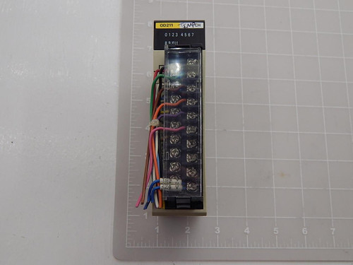 OMRON C200H-OD211 OUTPUT UNIT T88128